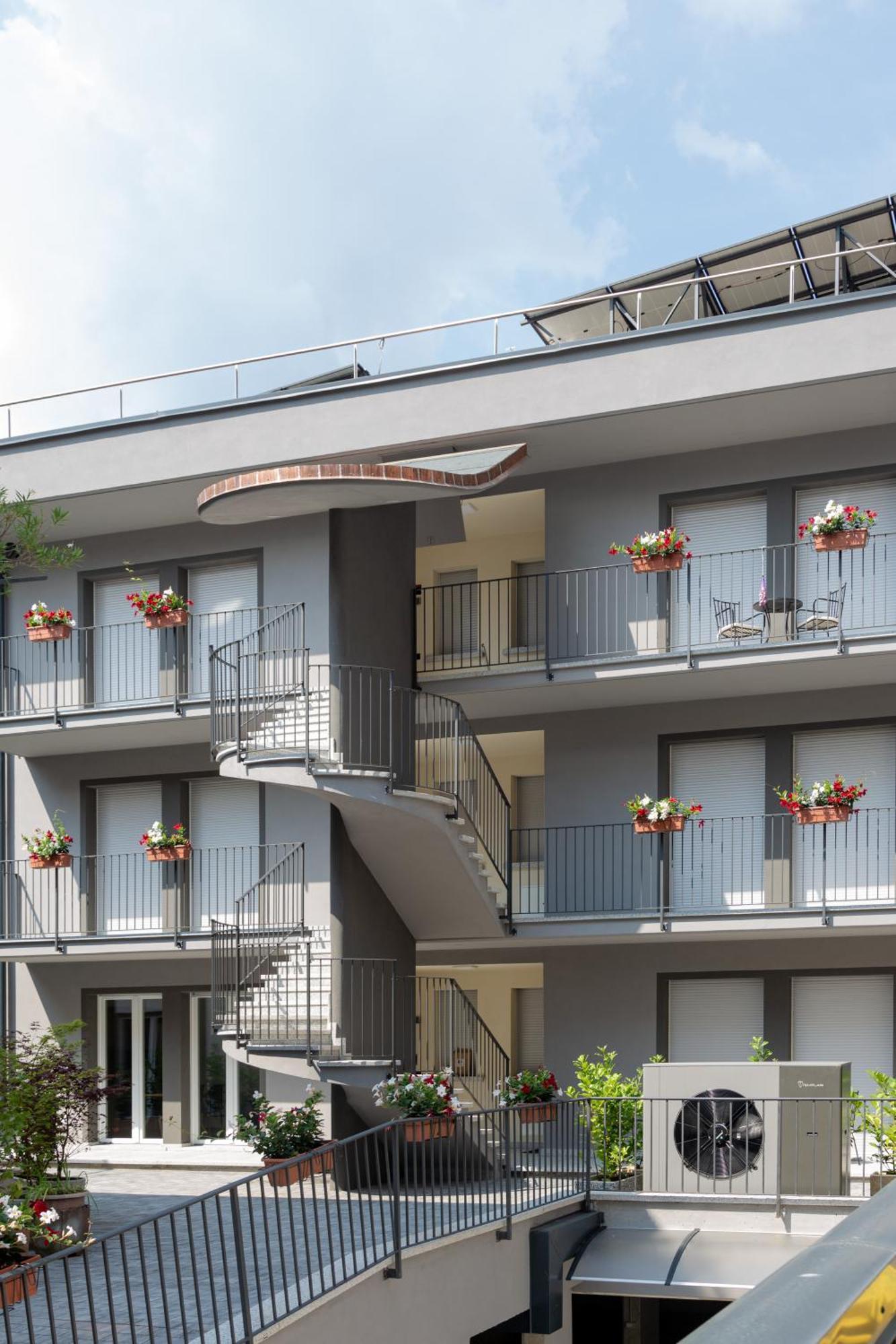Готель Residenza Elsa Домодоссола Екстер'єр фото